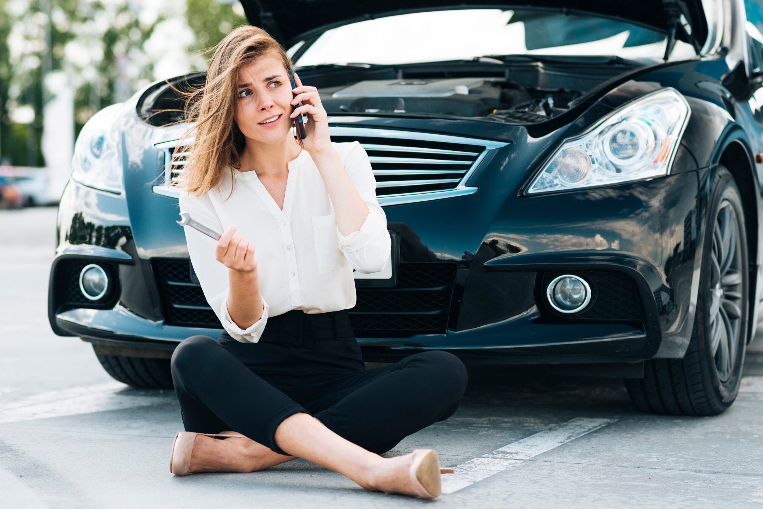 front-view-woman-talking-phone
